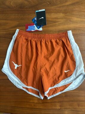 NEW! Nike Texas Longhorns UT Spring Break Tempo Short Size Small
